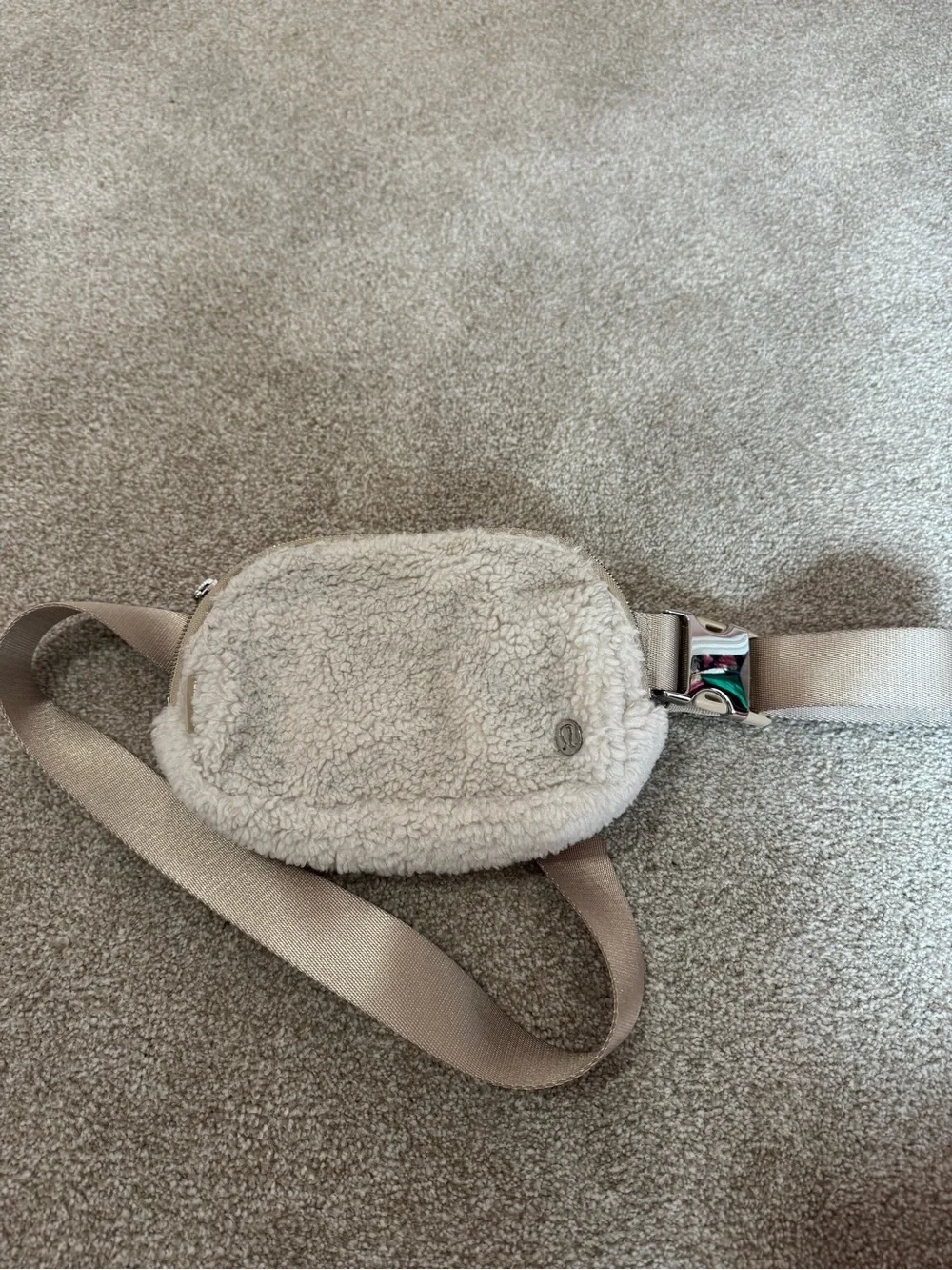 Lululemon Everywhere Fleece Belt Bag